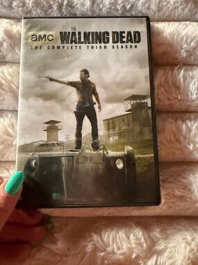 The Walking Dead: The Complete Third Season DVD - AMC